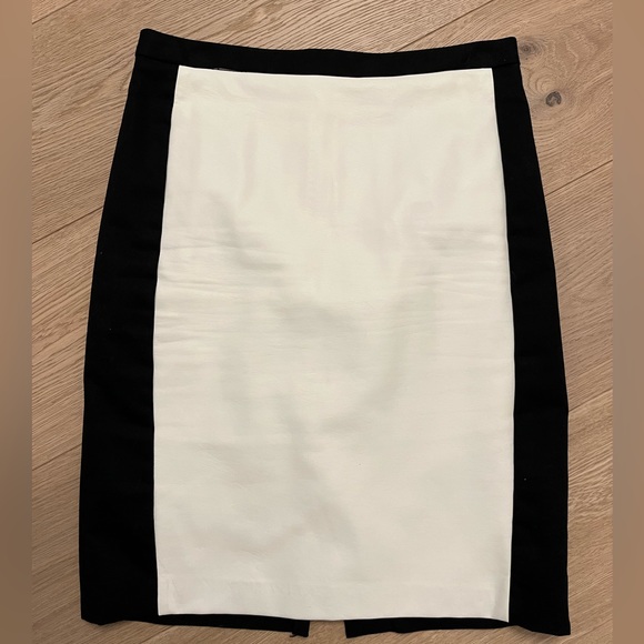 Club Moncaco White Leather Skirt - Picture 1 of 2